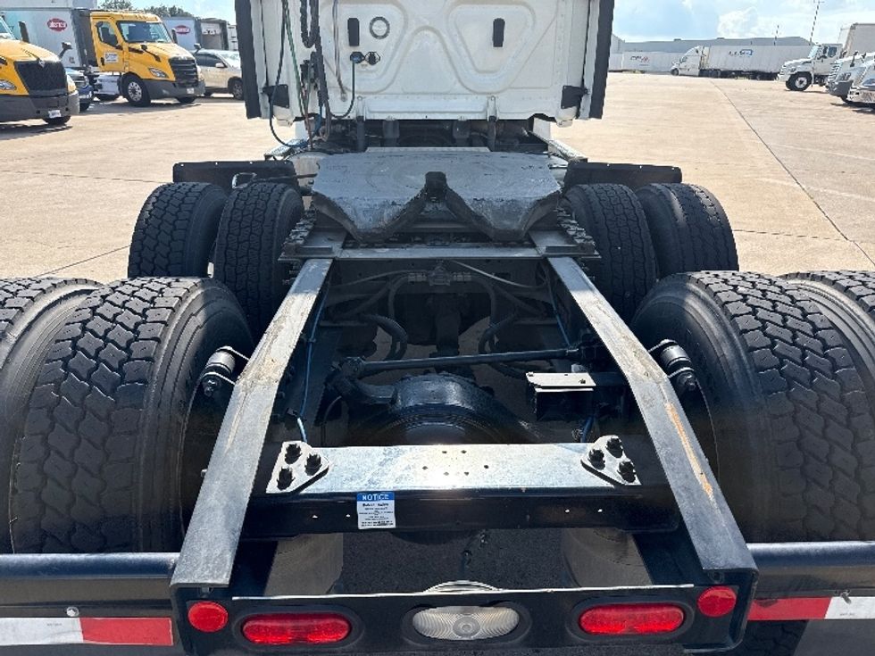 Day Cab Tractor-Heavy Duty Tractors-Freightliner-2022-T12664ST-Grand Prairie-TX-351,748\n\t\tmiles-$ 77,000 - Image 6