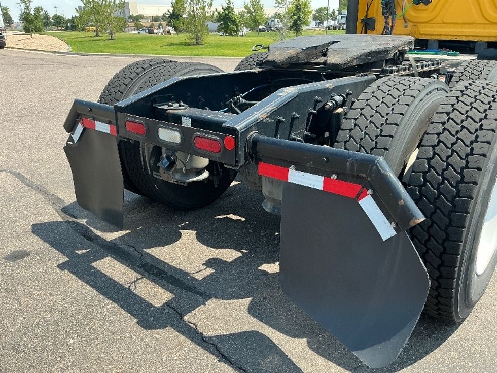 Day Cab Tractor-Heavy Duty Tractors-Freightliner-2022-T12664ST-Greeley-CO-105,890\n\t\tmiles-$ 86,500 - Image 19