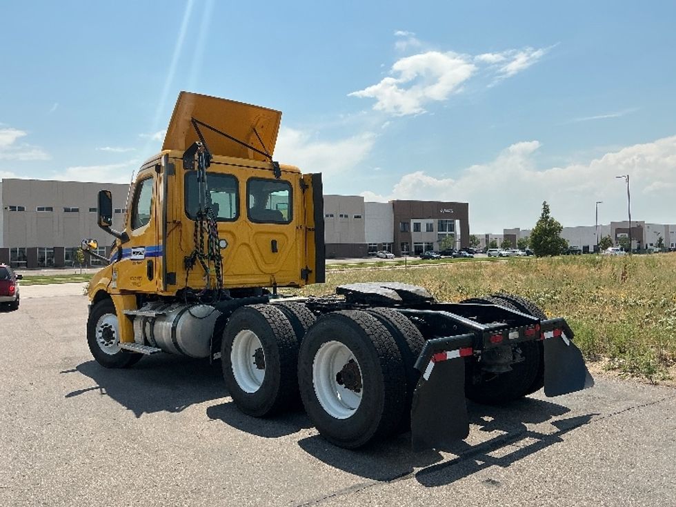 Day Cab Tractor-Heavy Duty Tractors-Freightliner-2022-T12664ST-Greeley-CO-105,890\n\t\tmiles-$ 86,500 - Image 5