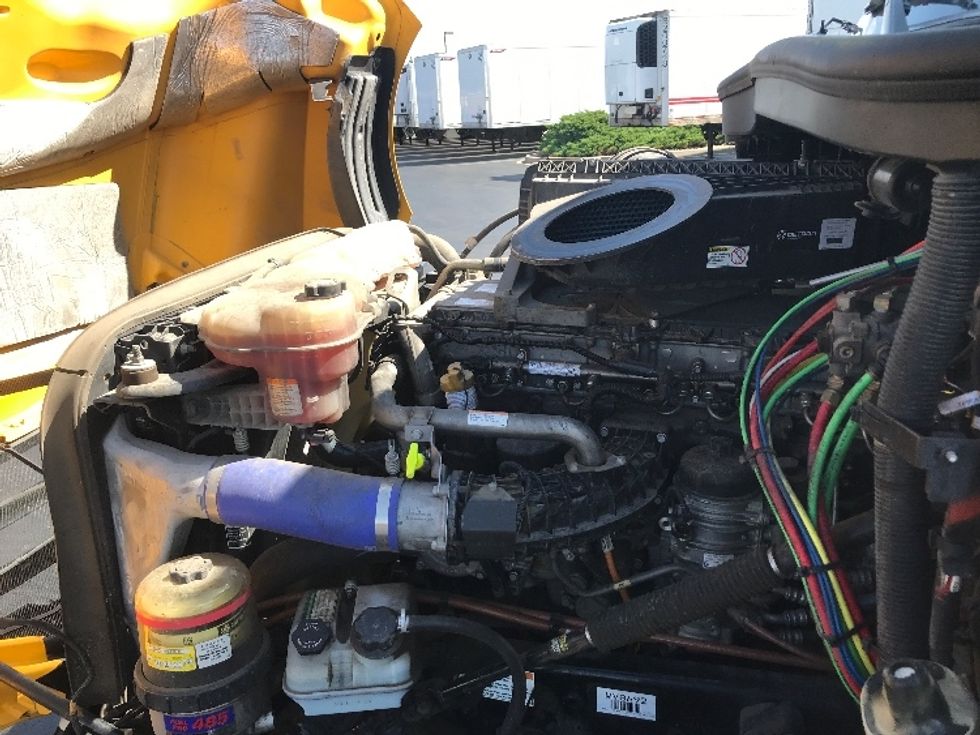 Day Cab Tractor-Heavy Duty Tractors-Freightliner-2022-T12664ST-Greeley-CO-117,945\n\t\tmiles-$ 86,000 - Image 16