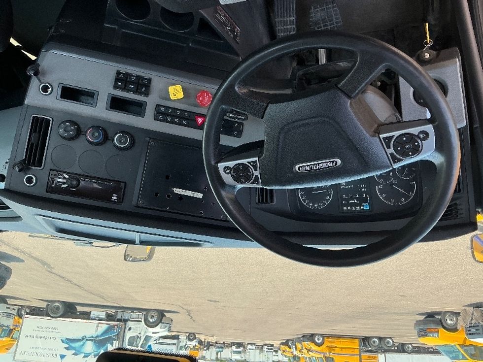 Day Cab Tractor-Heavy Duty Tractors-Freightliner-2022-T12664ST-Greeley-CO-228,291\n\t\tmiles-$ 81,000 - Image 11