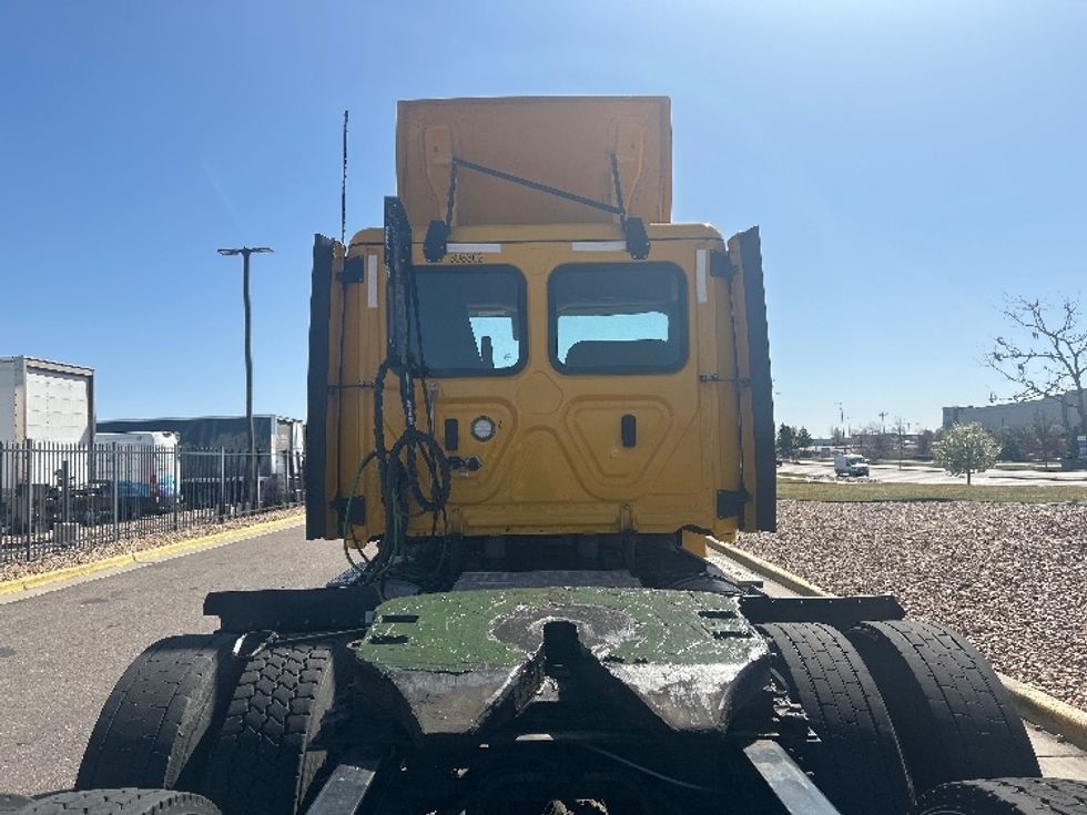 Day Cab Tractor-Heavy Duty Tractors-Freightliner-2022-T12664ST-Greeley-CO-312,161\n\t\tmiles-$ 69,750 - Image 19
