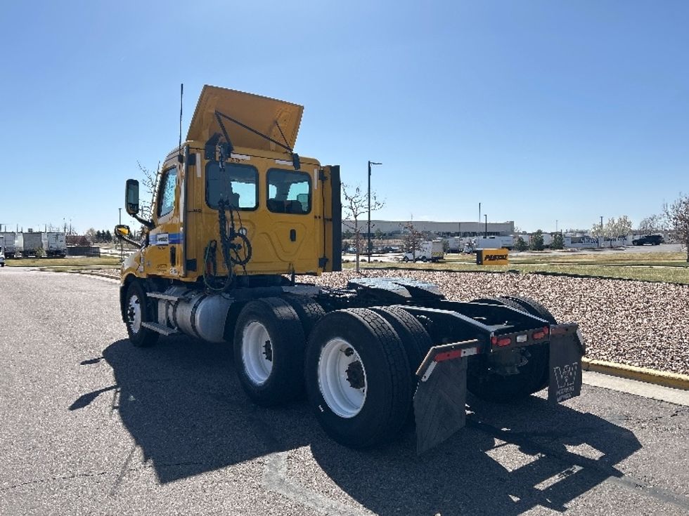 Day Cab Tractor-Heavy Duty Tractors-Freightliner-2022-T12664ST-Greeley-CO-312,161\n\t\tmiles-$ 69,750 - Image 5