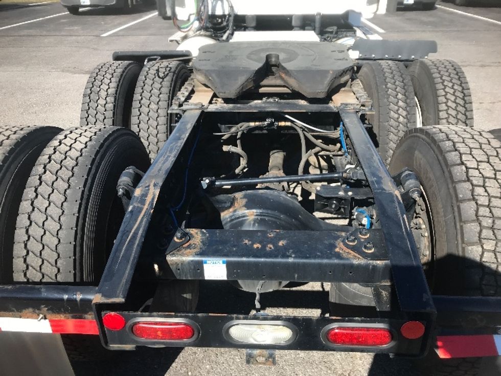 Day Cab Tractor-Heavy Duty Tractors-Freightliner-2022-T12664ST-Harrisburg-PA-460,004\n\t\tmiles-$ 54,500 - Image 6