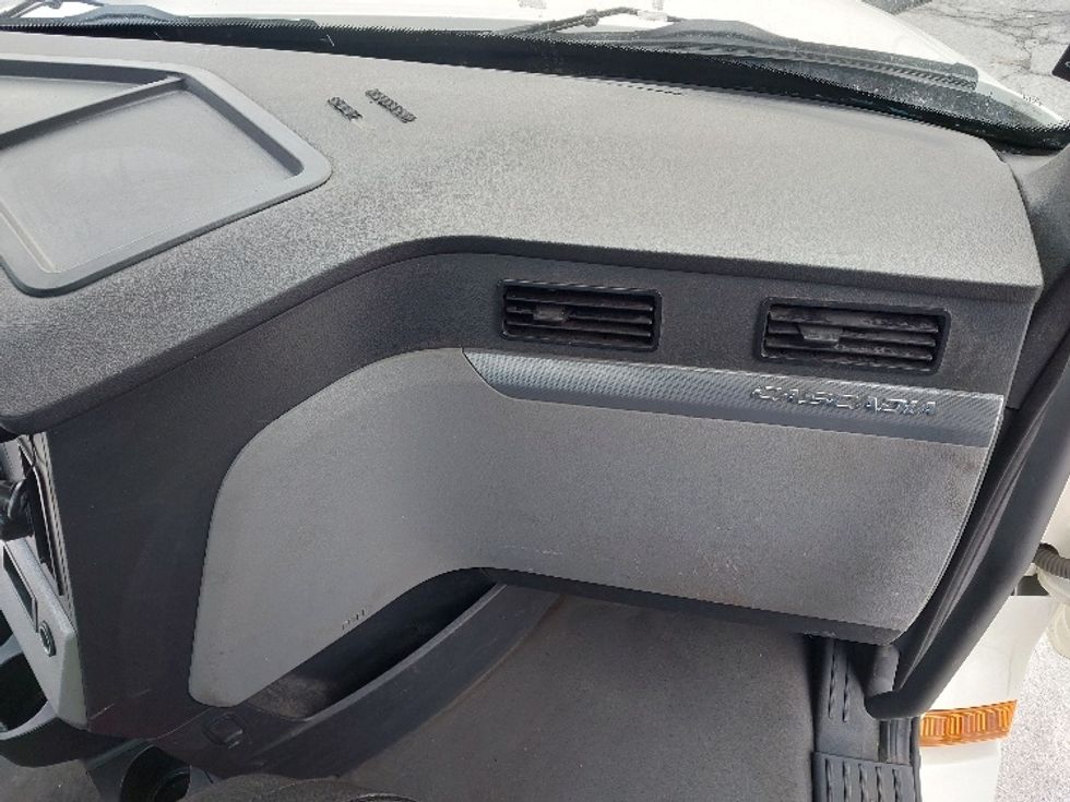 Day Cab Tractor-Heavy Duty Tractors-Freightliner-2022-T12664ST-Harrisburg-PA-700,639\n\t\tmiles-$ 30,000 - Image 13