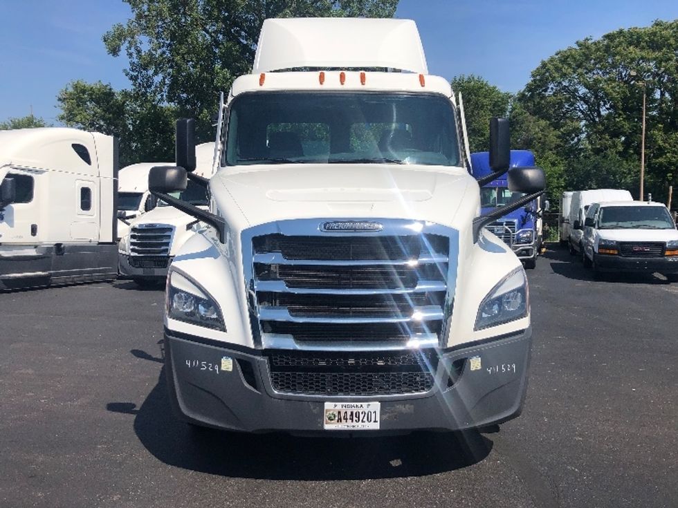Day Cab Tractor-Heavy Duty Tractors-Freightliner-2022-T12664ST-Indianapolis-IN-364,074\n\t\tmiles-$ 65,500 - Image 18