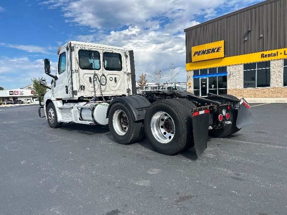 Day Cab Tractor-Heavy Duty Tractors-Freightliner-2022-T12664ST-Lowell-AR-363,608\n\t\tmiles-$ 71,250 - Image 5