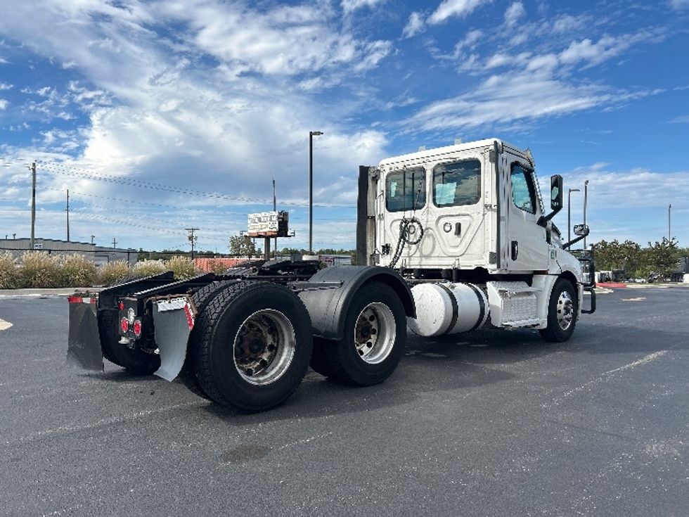 Day Cab Tractor-Heavy Duty Tractors-Freightliner-2022-T12664ST-Lowell-AR-363,608\n\t\tmiles-$ 71,250 - Image 7