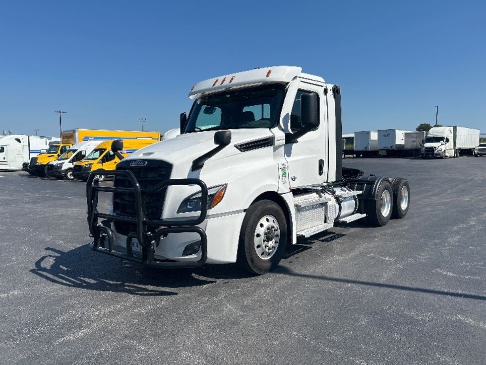 Day Cab Tractor-Heavy Duty Tractors-Freightliner-2022-T12664ST-Lowell-AR-432,182\n\t\tmiles-$ 64,250 - Image 3