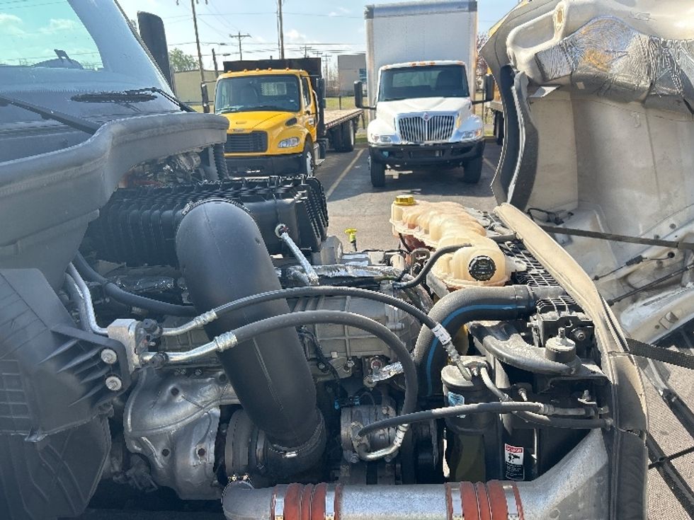 Day Cab Tractor-Heavy Duty Tractors-Freightliner-2022-T12664ST-Oklahoma City-OK-203,801\n\t\tmiles-$ 82,500 - Image 15