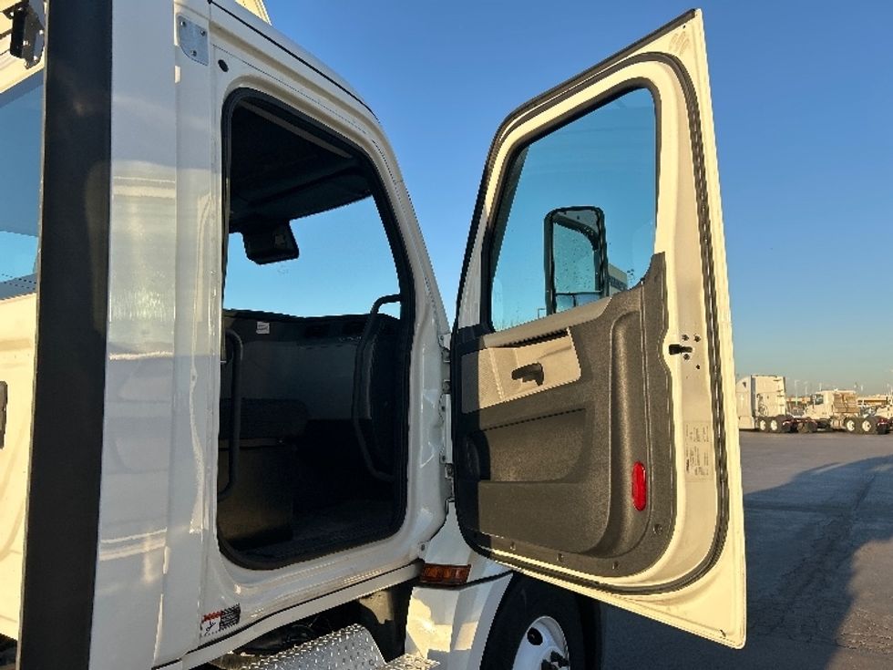 Day Cab Tractor-Heavy Duty Tractors-Freightliner-2022-T12664ST-Oklahoma City-OK-219,877\n\t\tmiles-$ 80,500 - Image 12