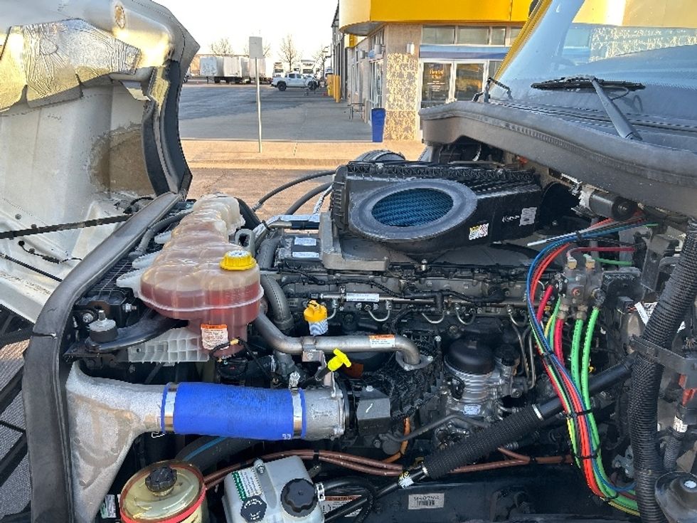 Day Cab Tractor-Heavy Duty Tractors-Freightliner-2022-T12664ST-Oklahoma City-OK-219,877\n\t\tmiles-$ 80,500 - Image 16