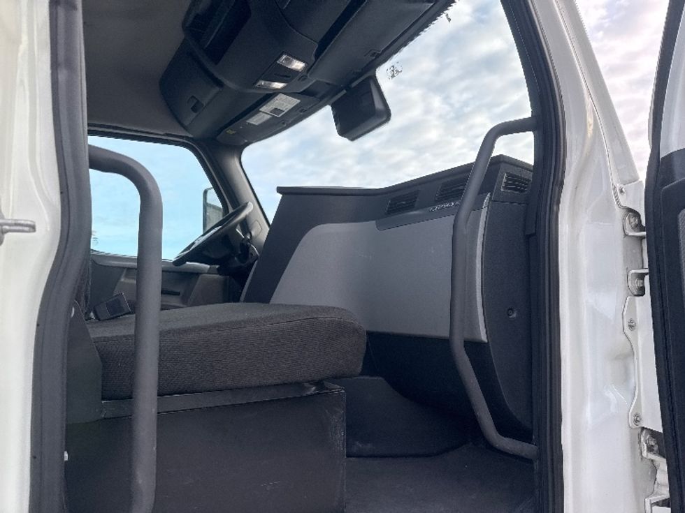 Day Cab Tractor-Heavy Duty Tractors-Freightliner-2022-T12664ST-Omaha-NE-374,120\n\t\tmiles-$ 69,000 - Image 12