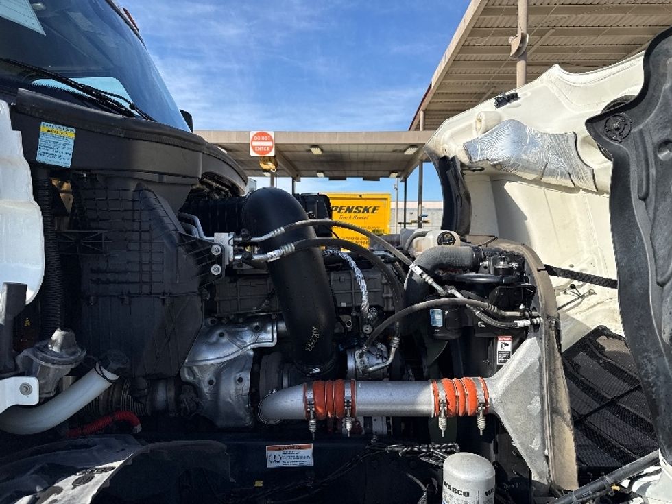 Day Cab Tractor-Heavy Duty Tractors-Freightliner-2022-T12664ST-Phoenix-AZ-388,035\n\t\tmiles-$ 67,000 - Image 15