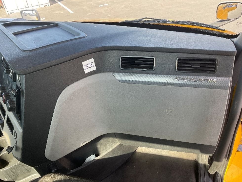 Day Cab Tractor-Heavy Duty Tractors-Freightliner-2022-T12664ST-Phoenix-AZ-532,502\n\t\tmiles-$ 49,250 - Image 12