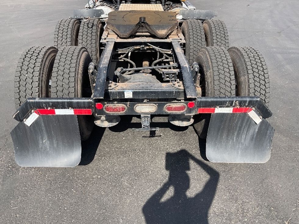 Day Cab Tractor-Heavy Duty Tractors-Freightliner-2022-T12664ST-Phoenix-AZ-532,502\n\t\tmiles-$ 49,250 - Image 6