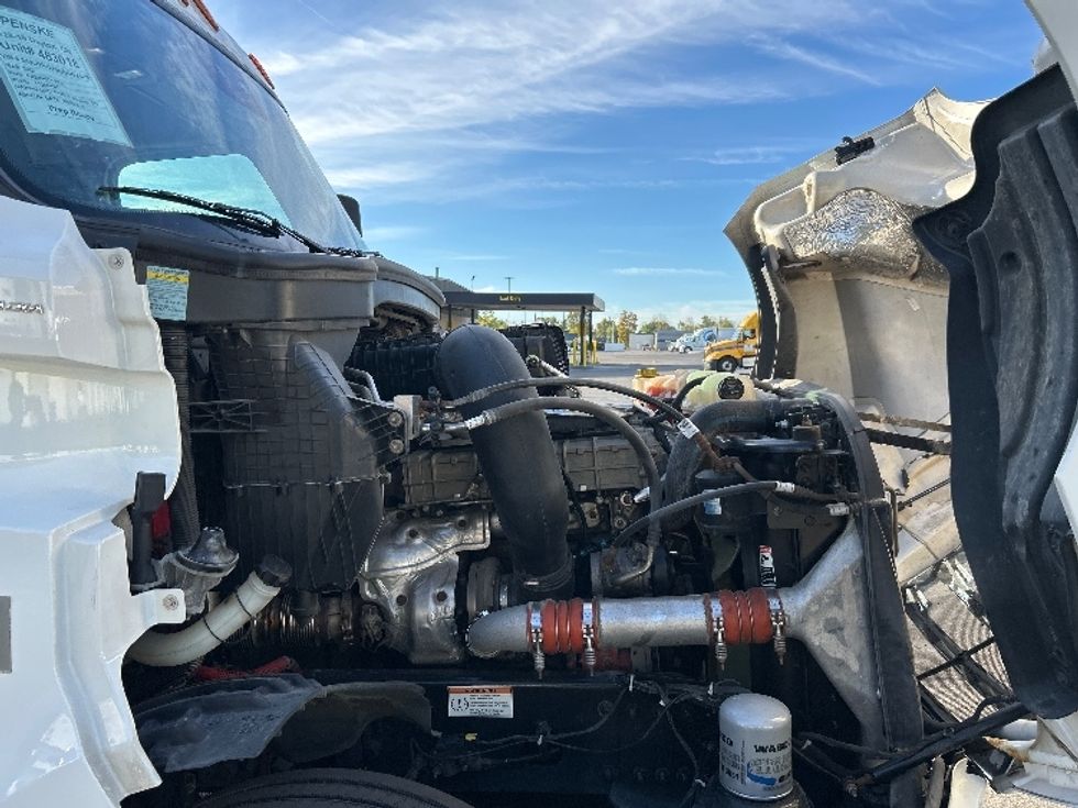 Day Cab Tractor-Heavy Duty Tractors-Freightliner-2022-T12664ST-Piqua-OH-683,960\n\t\tmiles-$ 33,000 - Image 15