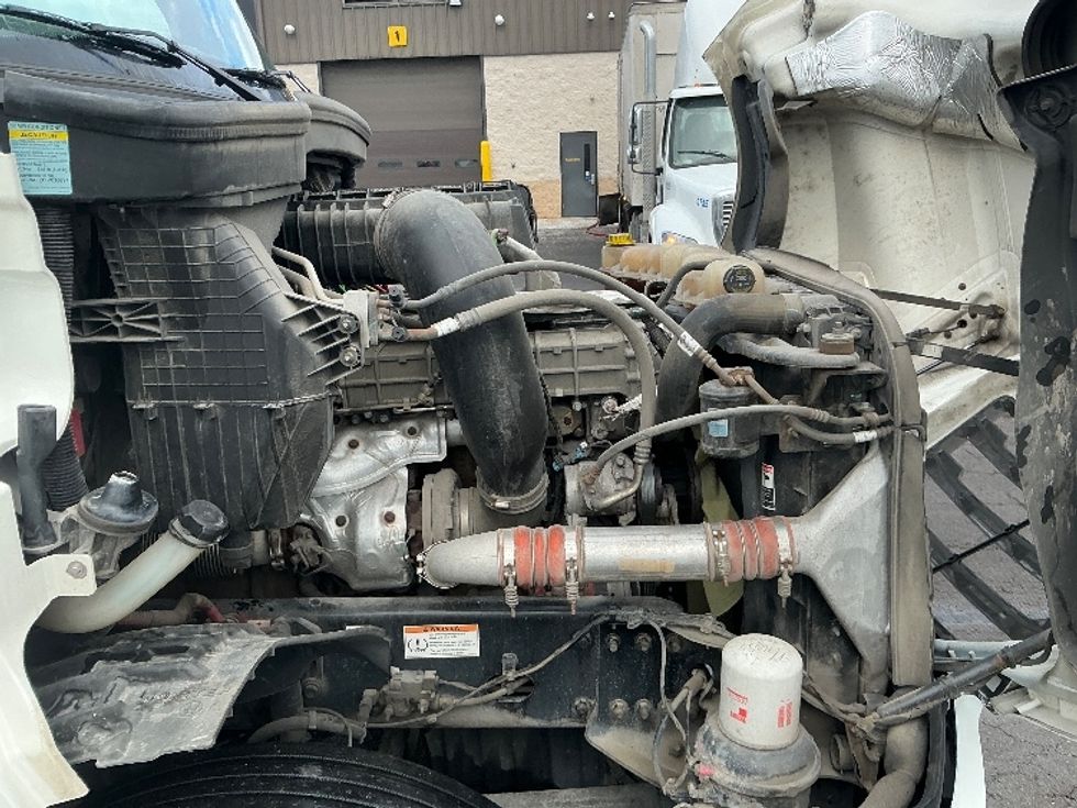 Day Cab Tractor-Heavy Duty Tractors-Freightliner-2022-T12664ST-Piqua-OH-710,359\n\t\tmiles-$ 33,000 - Image 15