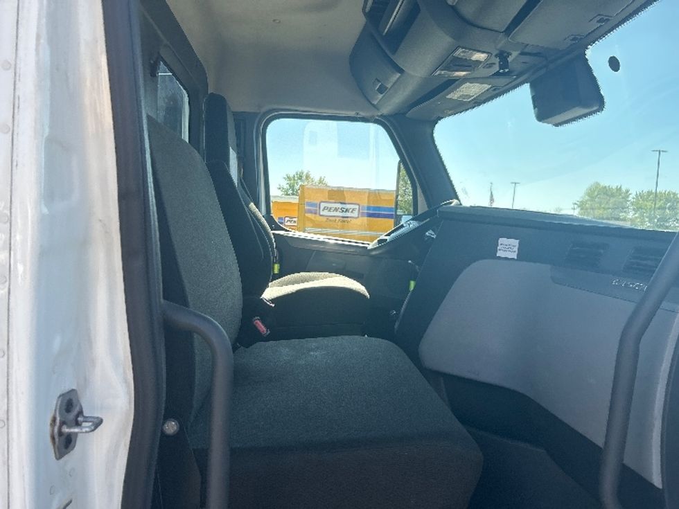 Day Cab Tractor-Heavy Duty Tractors-Freightliner-2022-T12664ST-Piqua-OH-820,248\n\t\tmiles-$ 33,000 - Image 12