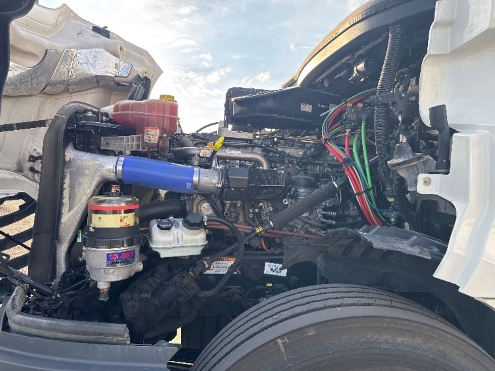 Day Cab Tractor-Heavy Duty Tractors-Freightliner-2022-T12664ST-Salt Lake City-UT-80,142\n\t\tmiles-$ 83,250 - Image 16