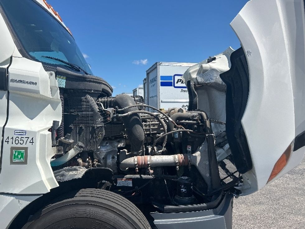 Day Cab Tractor-Heavy Duty Tractors-Freightliner-2022-T12664ST-Sturtevant-WI-136,256\n\t\tmiles-$ 77,500 - Image 15