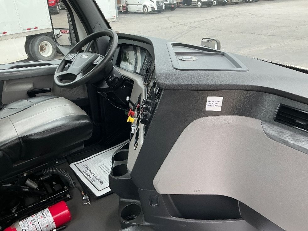 Day Cab Tractor-Heavy Duty Tractors-Freightliner-2022-T12664ST-Tulsa-OK-223,875\n\t\tmiles-$ 80,500 - Image 13