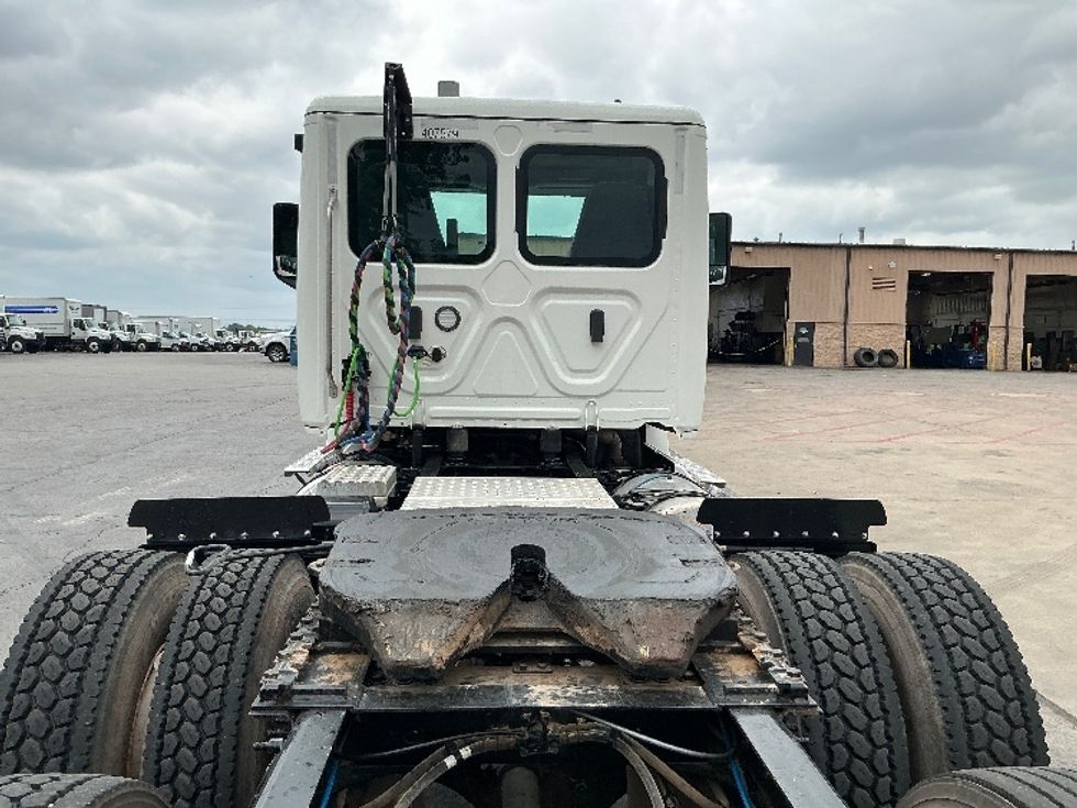 Day Cab Tractor-Heavy Duty Tractors-Freightliner-2022-T12664ST-Tulsa-OK-223,875\n\t\tmiles-$ 80,500 - Image 6