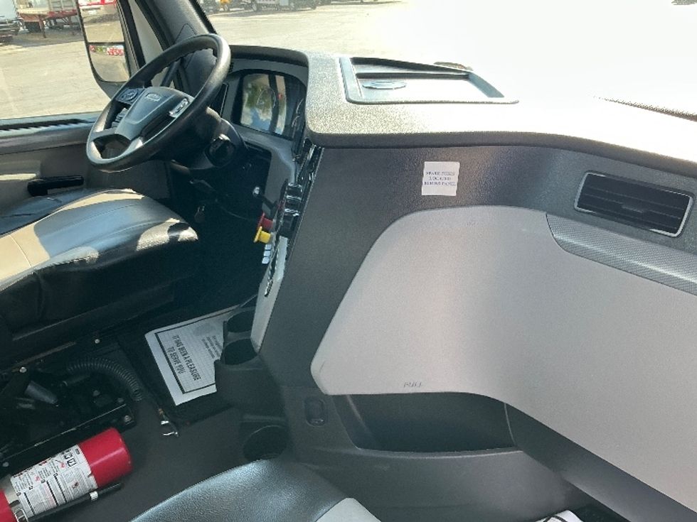 Day Cab Tractor-Heavy Duty Tractors-Freightliner-2022-T12664ST-Tulsa-OK-279,176\n\t\tmiles-$ 77,750 - Image 13