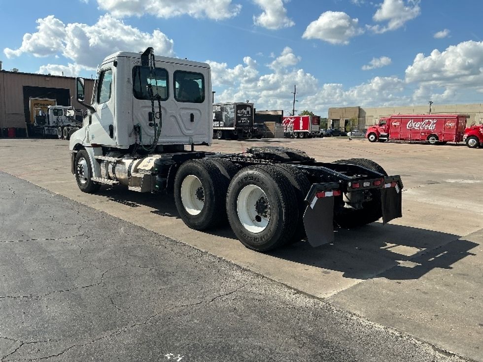 Day Cab Tractor-Heavy Duty Tractors-Freightliner-2022-T12664ST-Tulsa-OK-279,176\n\t\tmiles-$ 77,750 - Image 5