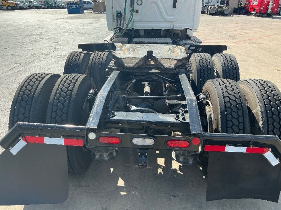 Day Cab Tractor-Heavy Duty Tractors-Freightliner-2022-T12664ST-Tulsa-OK-279,176\n\t\tmiles-$ 77,750 - Image 6