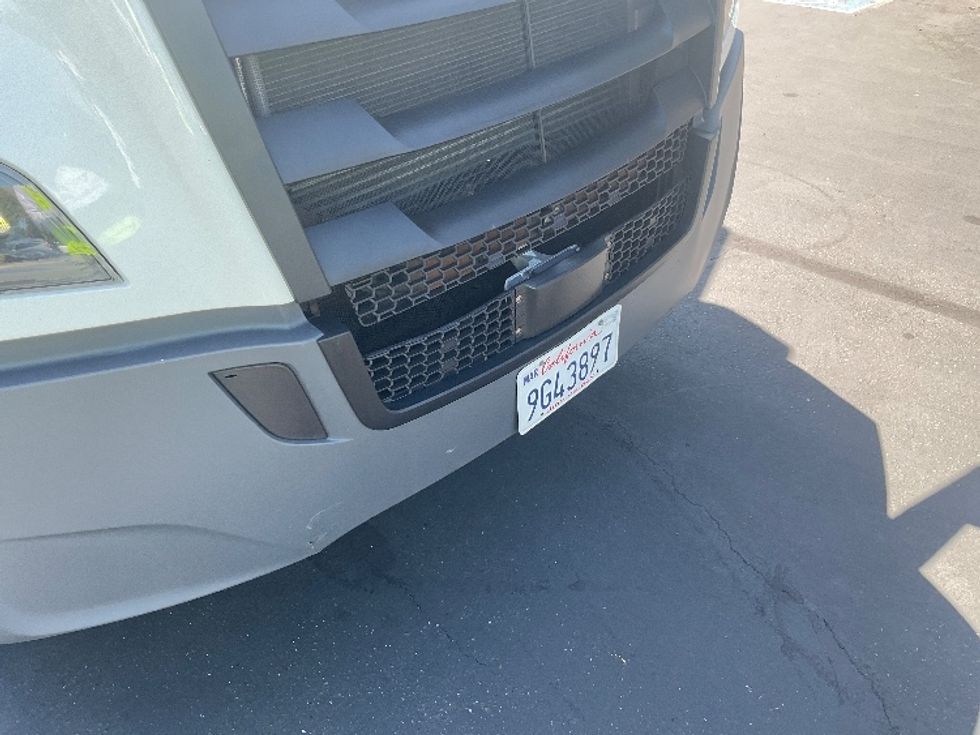 Day Cab Tractor-Heavy Duty Tractors-Freightliner-2022-T12664ST-West Sacramento-CA-259,136\n\t\tmiles-$ 87,000 - Image 20