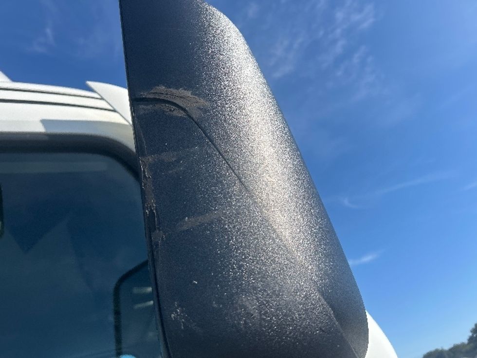 Day Cab Tractor-Heavy Duty Tractors-Freightliner-2022-T12664ST-Wilkes Barre-PA-626,166\n\t\tmiles-$ 33,500 - Image 21