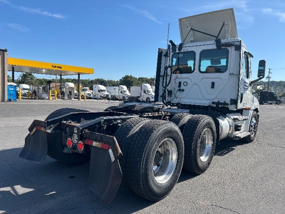 Day Cab Tractor-Heavy Duty Tractors-Freightliner-2022-T12664ST-Wilkes Barre-PA-626,166\n\t\tmiles-$ 33,500 - Image 7