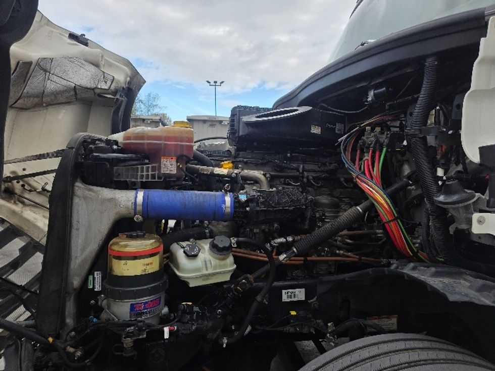 Day Cab Tractor-Heavy Duty Tractors-Freightliner-2022-T12684ST-Flat Rock-MI-615,882\n\t\tmiles-$ 49,750 - Image 16