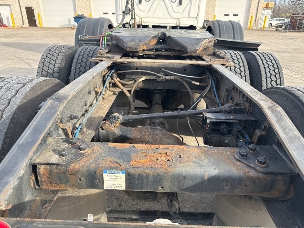 Day Cab Tractor-Heavy Duty Tractors-Freightliner-2022-T12684ST-Flat Rock-MI-753,462\n\t\tmiles-$ 39,250 - Image 6