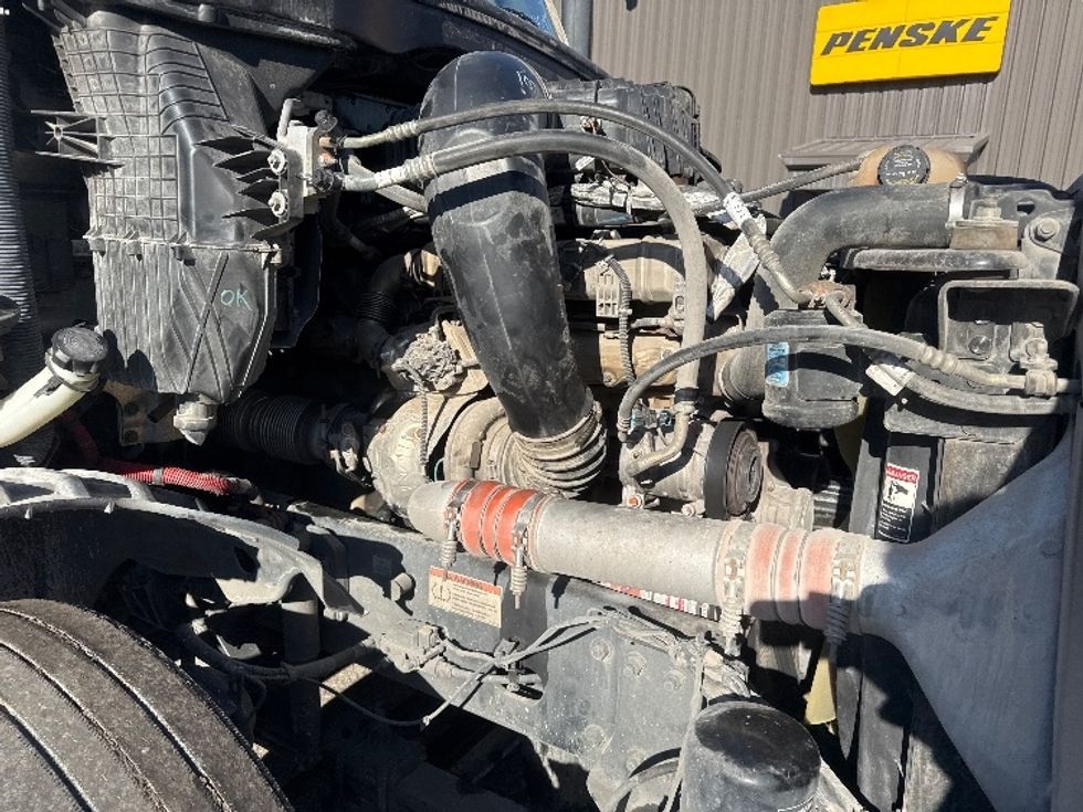 Day Cab Tractor-Heavy Duty Tractors-Freightliner-2022-T12684ST-Omaha-NE-580,150\n\t\tmiles-$ 67,500 - Image 15