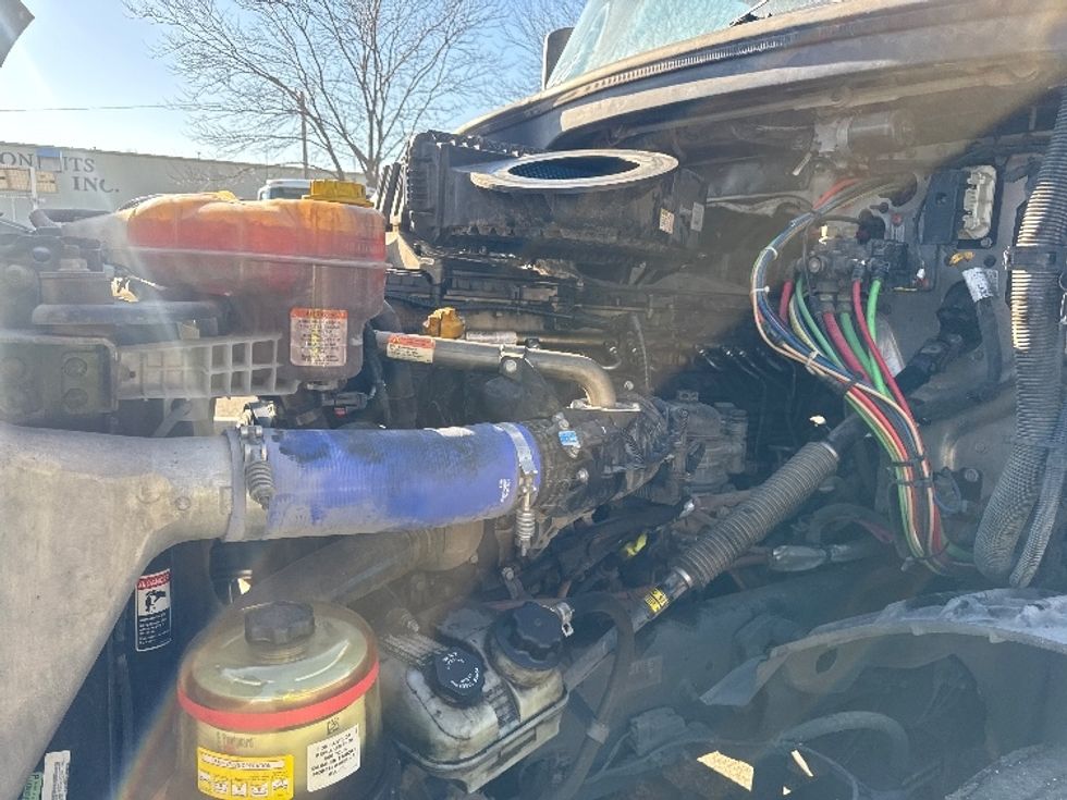 Day Cab Tractor-Heavy Duty Tractors-Freightliner-2022-T12684ST-Omaha-NE-580,150\n\t\tmiles-$ 67,500 - Image 16