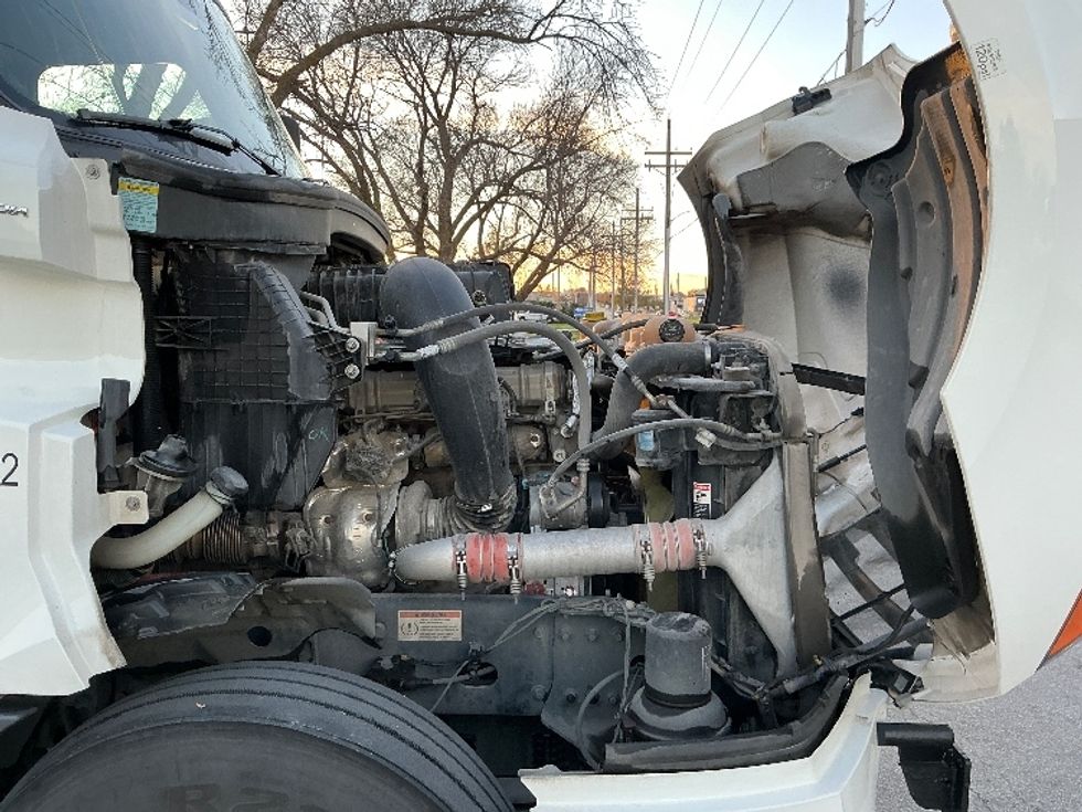 Day Cab Tractor-Heavy Duty Tractors-Freightliner-2022-T12684ST-Omaha-NE-593,117\n\t\tmiles-$ 58,250 - Image 15