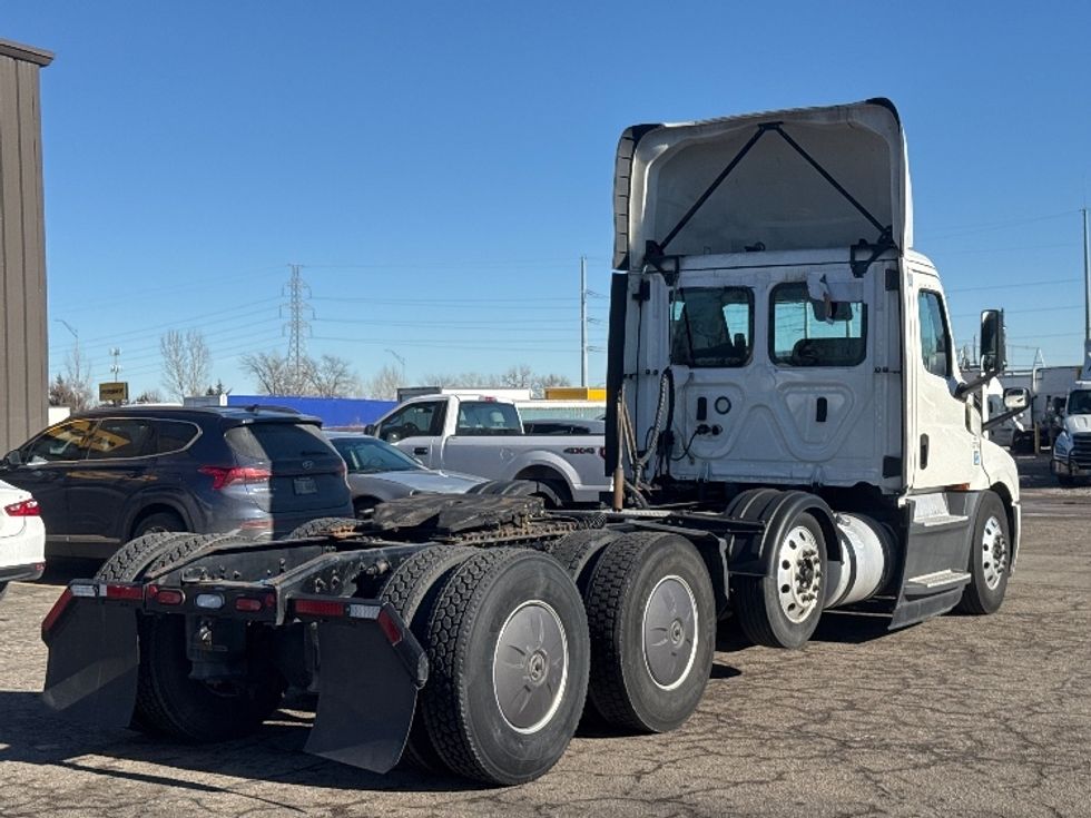 Day Cab Tractor-Heavy Duty Tractors-Freightliner-2022-T12684ST-Omaha-NE-629,653\n\t\tmiles-$ 54,000 - Image 7