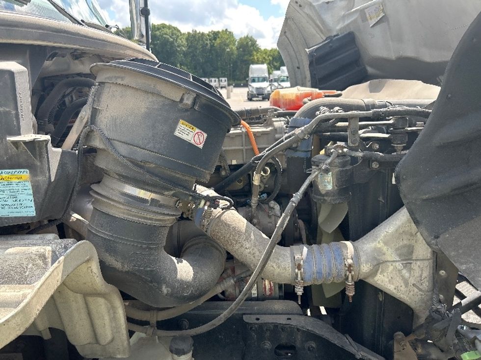 Day Cab Tractor-Heavy Duty Tractors-Freightliner-2023-M211242S-Byron Center-MI-197,871\n\t\tmiles-$ 64,000 - Image 15