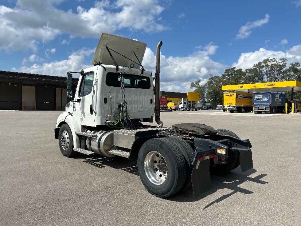 Day Cab Tractor-Heavy Duty Tractors-Freightliner-2023-M211242S-Byron Center-MI-197,871\n\t\tmiles-$ 64,000 - Image 5