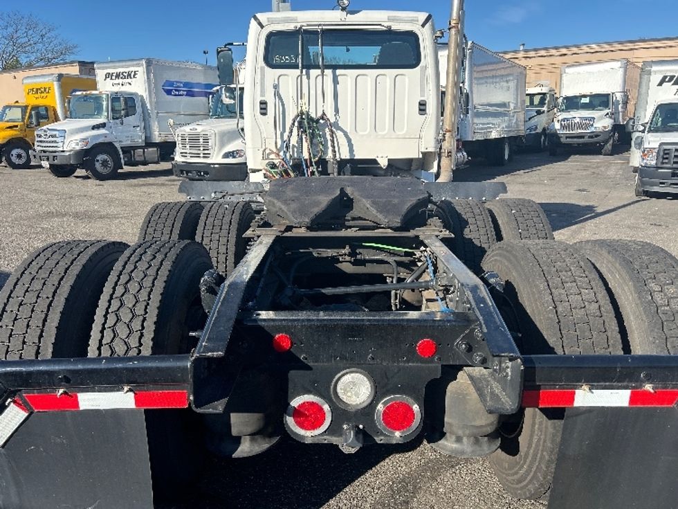 Day Cab Tractor-Heavy Duty Tractors-Freightliner-2023-M211264S-West Babylon-NY-11,844\n\t\tmiles-$ 89,000 - Image 6