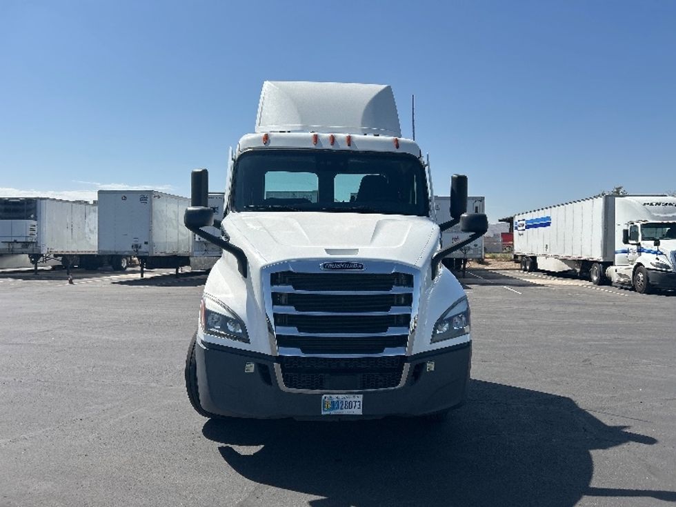 Day Cab Tractor-Heavy Duty Tractors-Freightliner-2023-T11642ST-Phoenix-AZ-162,864\n\t\tmiles-$ 85,750 - Image 2