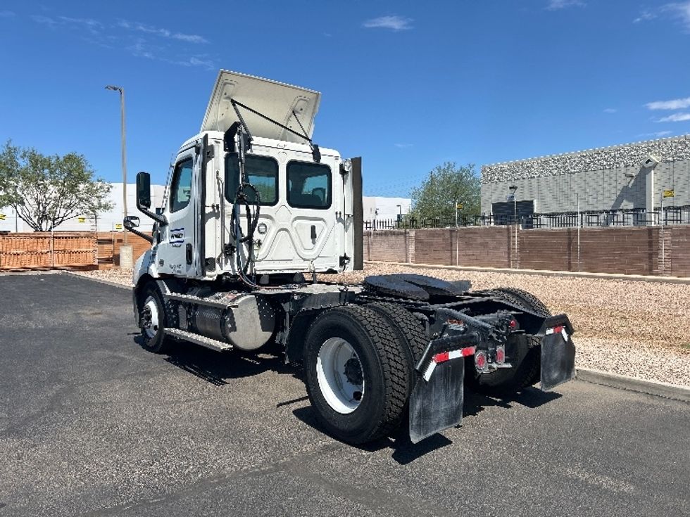 Day Cab Tractor-Heavy Duty Tractors-Freightliner-2023-T11642ST-Phoenix-AZ-217,555\n\t\tmiles-$ 82,500 - Image 5