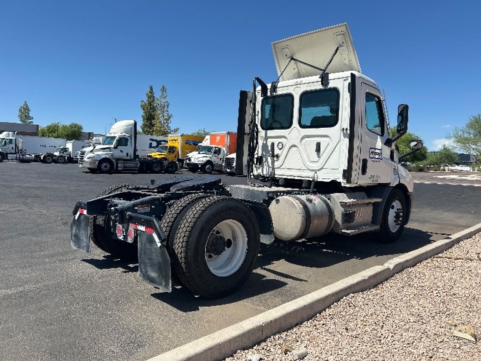 Day Cab Tractor-Heavy Duty Tractors-Freightliner-2023-T11642ST-Phoenix-AZ-217,555\n\t\tmiles-$ 82,500 - Image 7