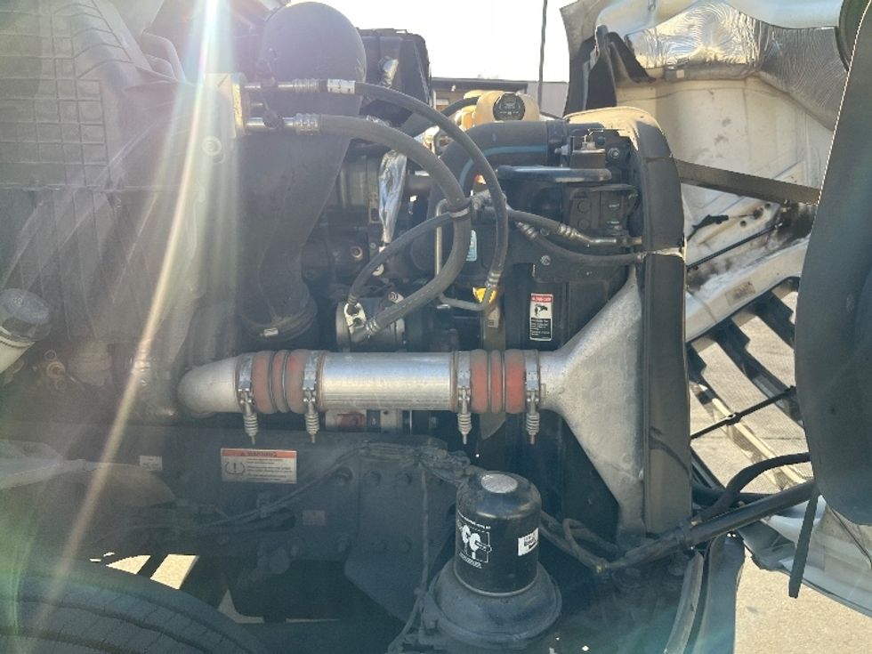 Day Cab Tractor-Heavy Duty Tractors-Freightliner-2023-T11642ST-San Marcos-CA-189,473\n\t\tmiles-$ 83,750 - Image 15