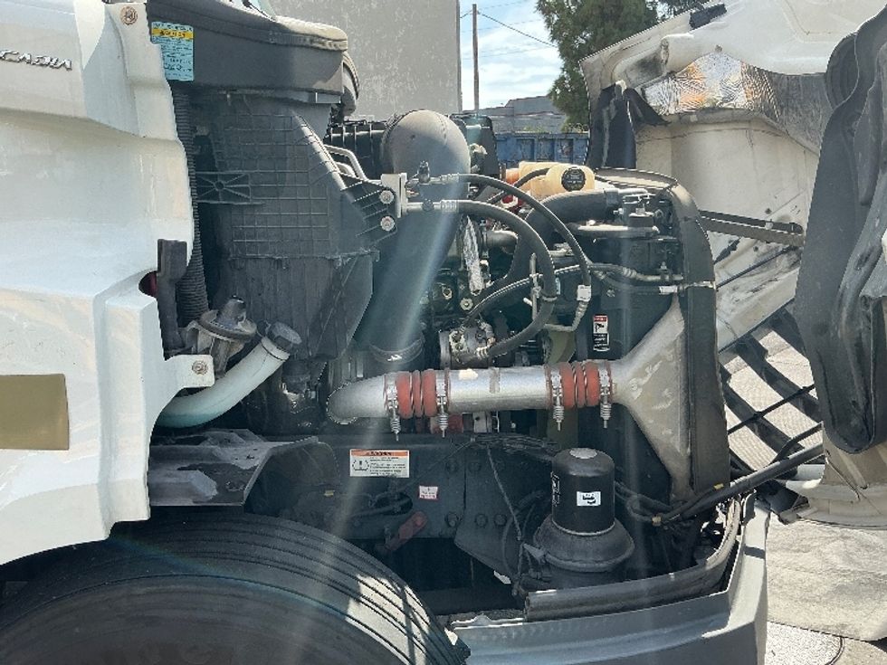 Day Cab Tractor-Heavy Duty Tractors-Freightliner-2023-T11642ST-Torrance-CA-107,691\n\t\tmiles-$ 93,250 - Image 15