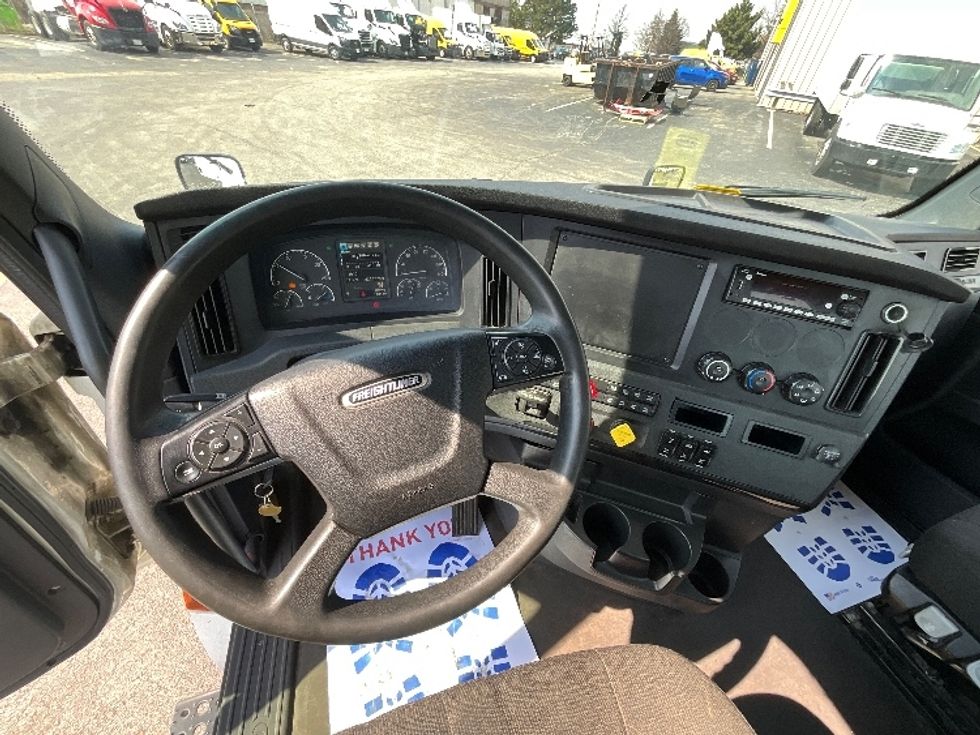Day Cab Tractor-Heavy Duty Tractors-Freightliner-2023-T12664ST-Cambridge-ON-1,025,208\n\t\tkm-$ 53,000 - Image 11