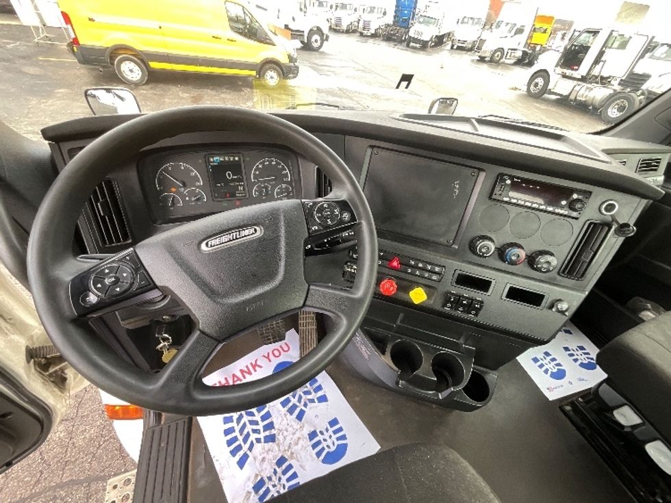 Day Cab Tractor-Heavy Duty Tractors-Freightliner-2023-T12664ST-Cambridge-ON-921,880\n\t\tkm-$ 64,500 - Image 11