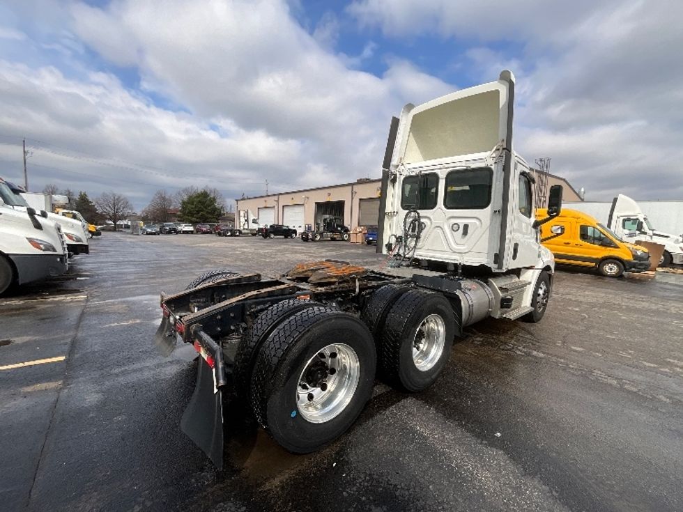 Day Cab Tractor-Heavy Duty Tractors-Freightliner-2023-T12664ST-Cambridge-ON-921,880\n\t\tkm-$ 64,500 - Image 7